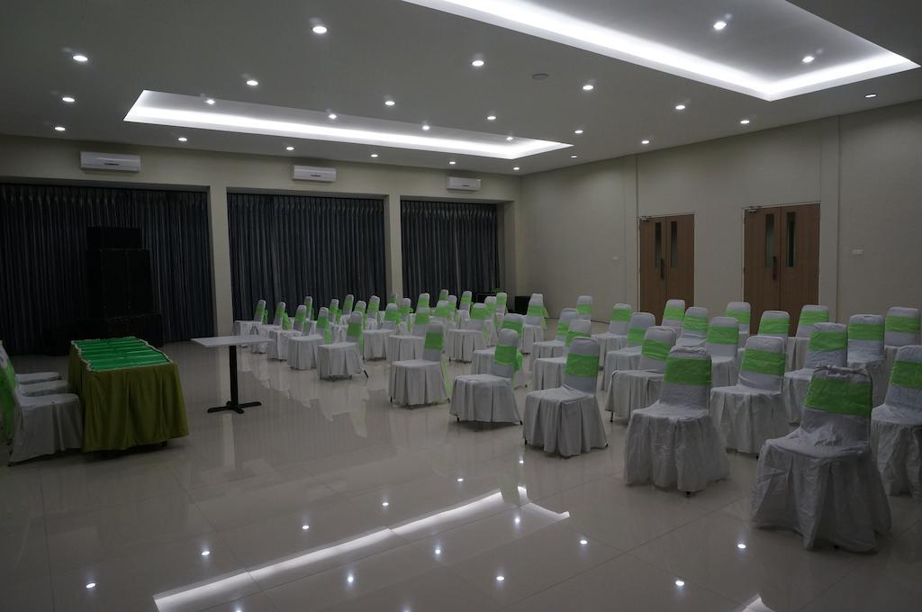 Rumah Cassa Guest House Surabaya Kültér fotó